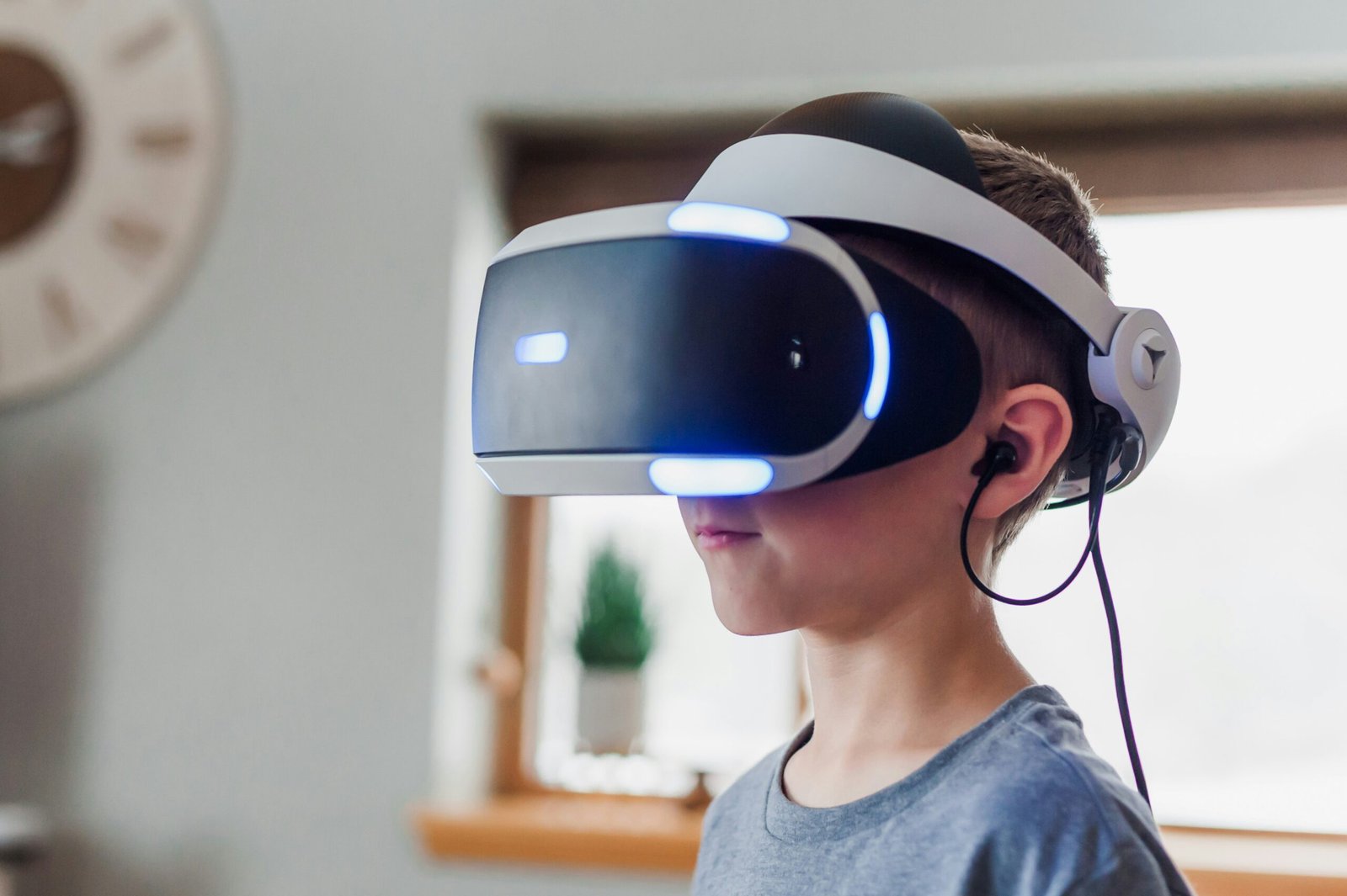 From Virtual Reality to Metaverse: Exploring the Next Big Thing in Tech