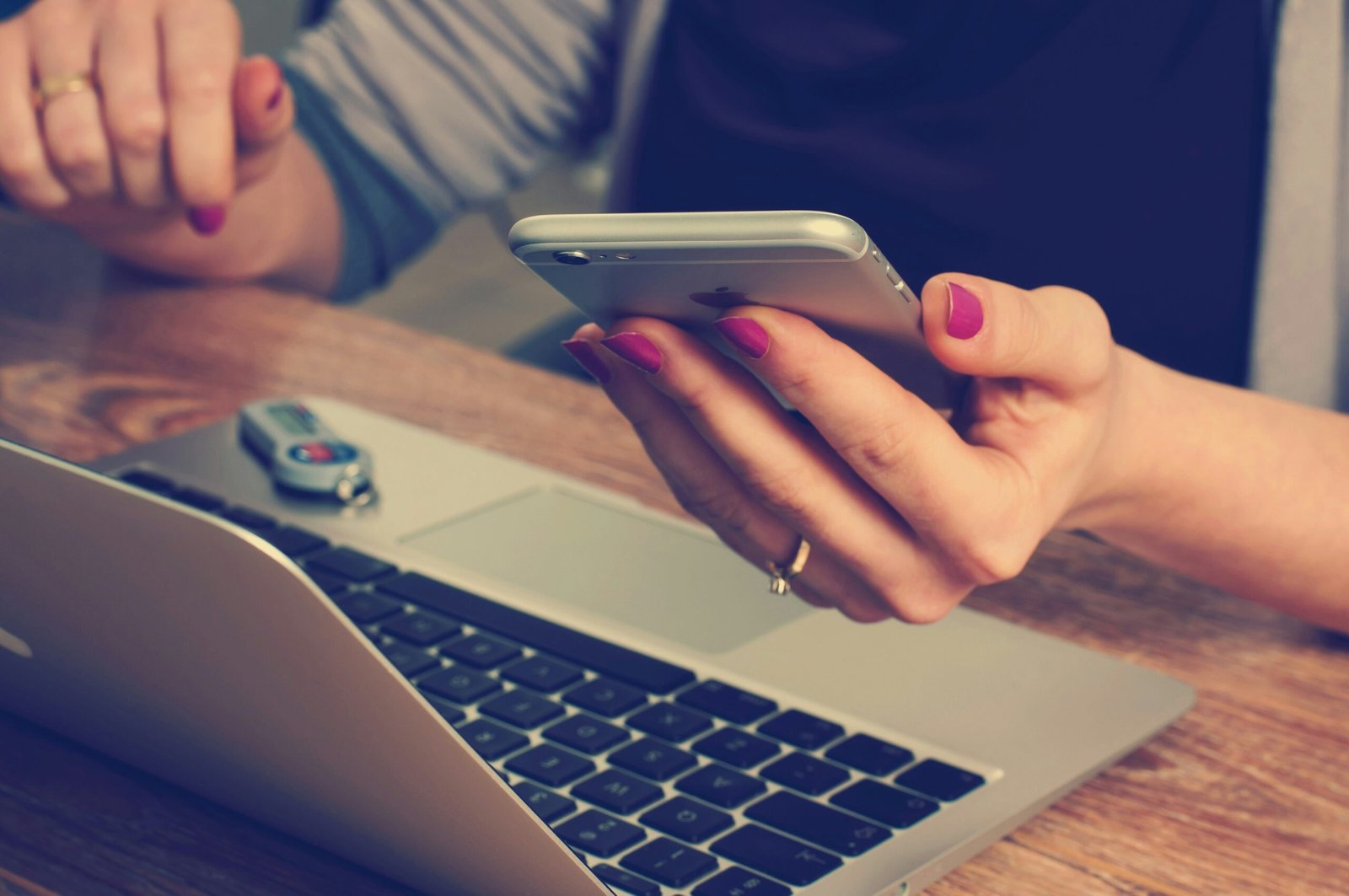 The Evolution of Digital Payment Systems: From Cash to Cryptocurrency